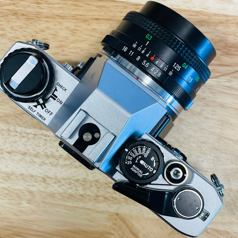 Olympus OM-10 With 28mm 2.8 Vivitar Lens