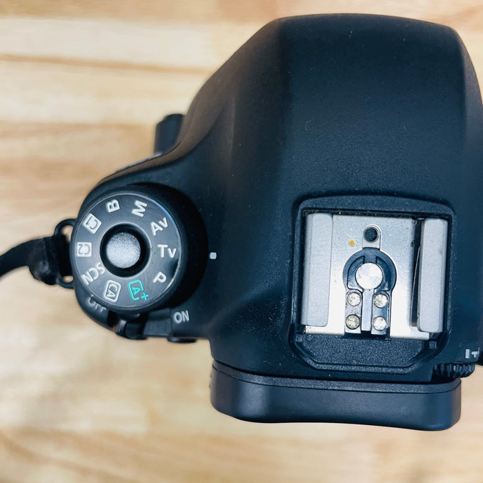 USED Canon EOS 6D DSLR Camera Body {20.2MP}