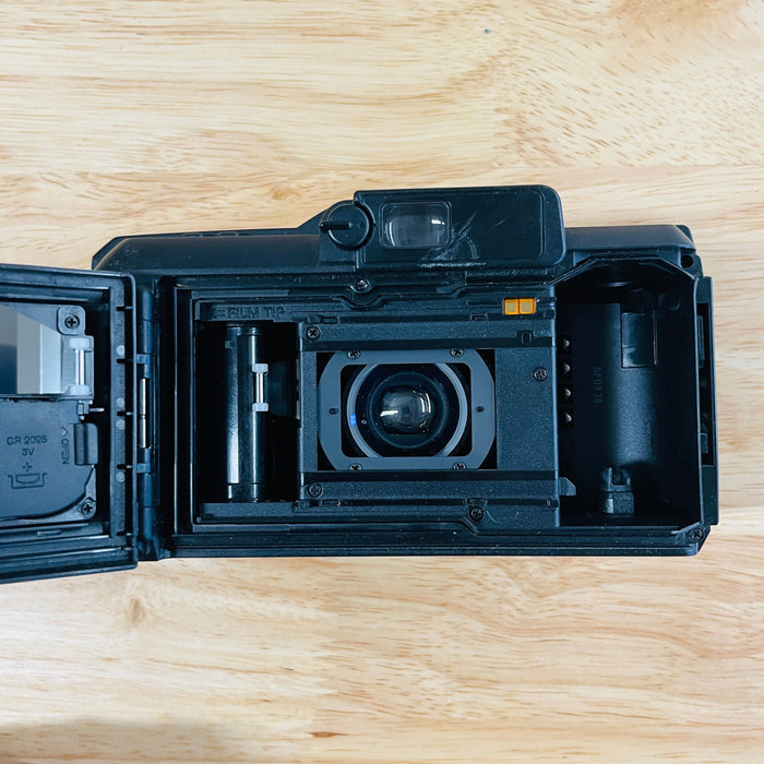 Olympus Superzoom 105 35mm Point and shoot