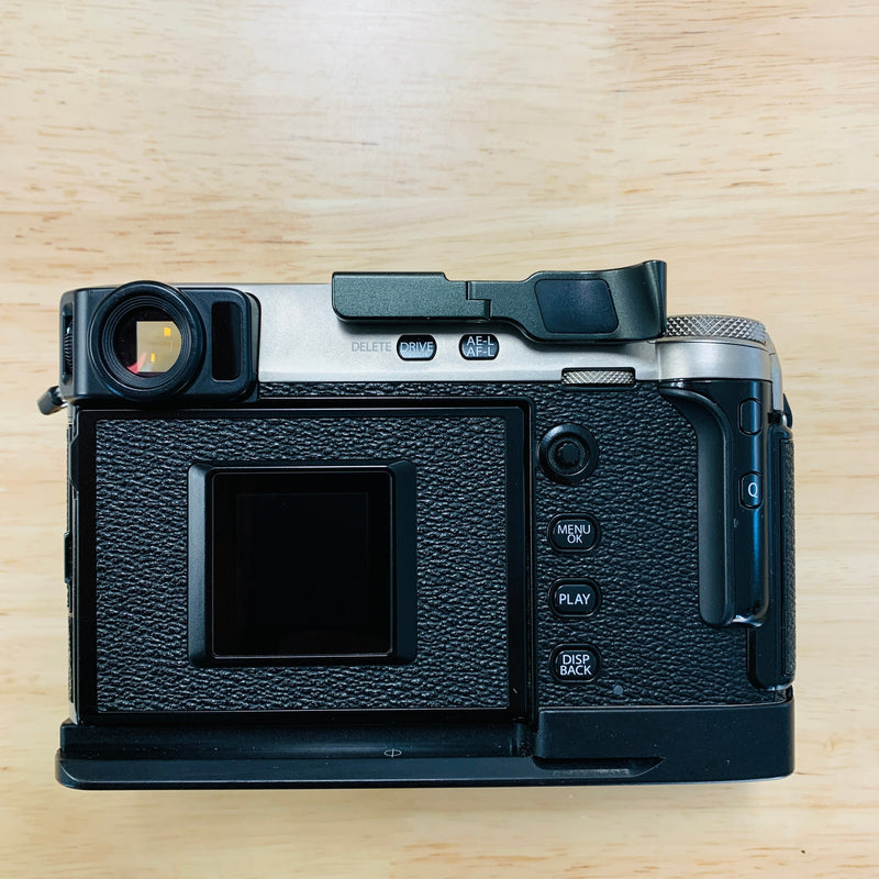Fuji X-Pro 3 - Dura Silver Body Only (1,800 Shutter Clicks)