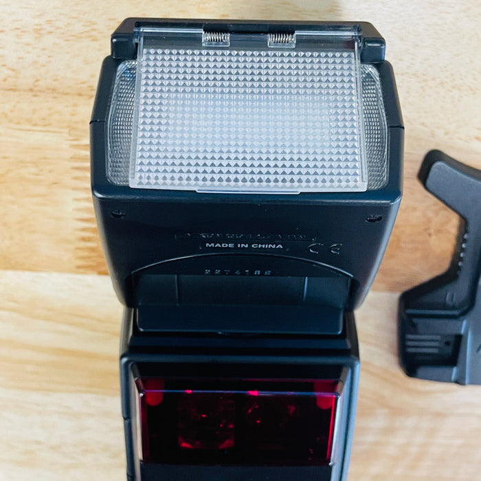 USED Nikon SB-600 Speedlight Flash {Bounce, Zoom}